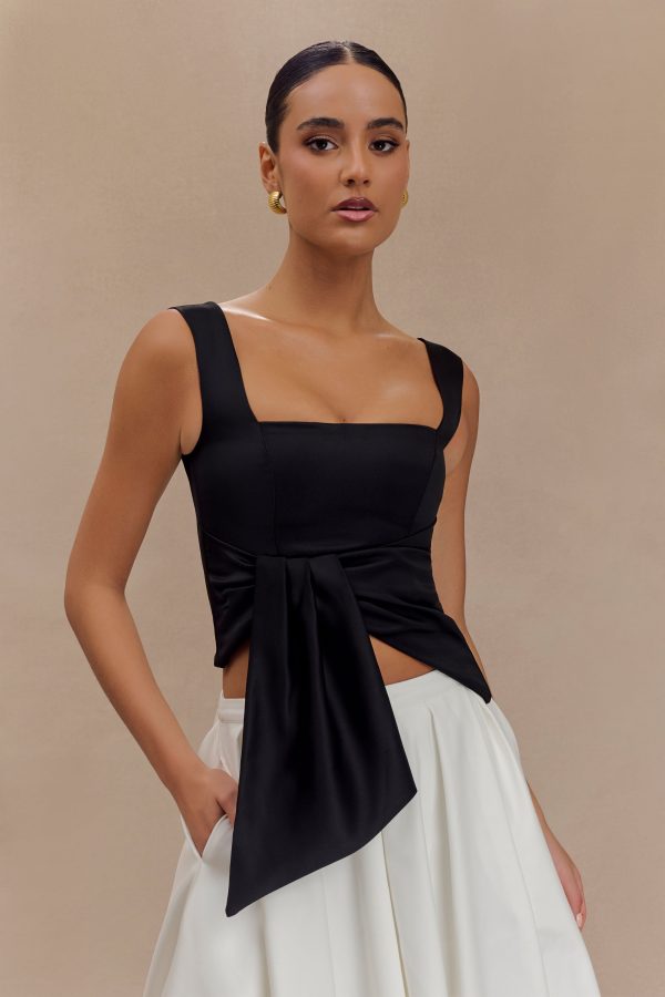 Bryony Satin Structured Sleeveless Top - Black For Sale - Image 5